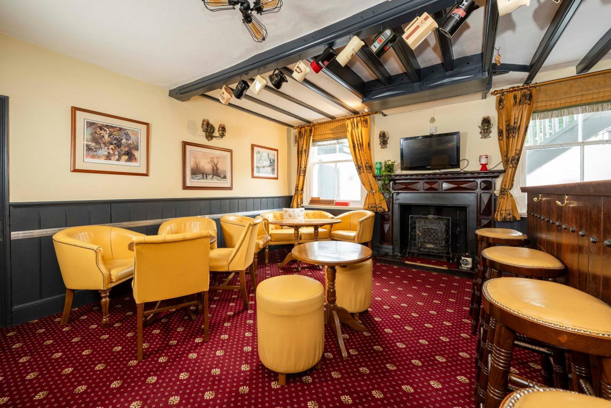 Gaskell Arms Hotel Much Wenlock Bagian luar foto