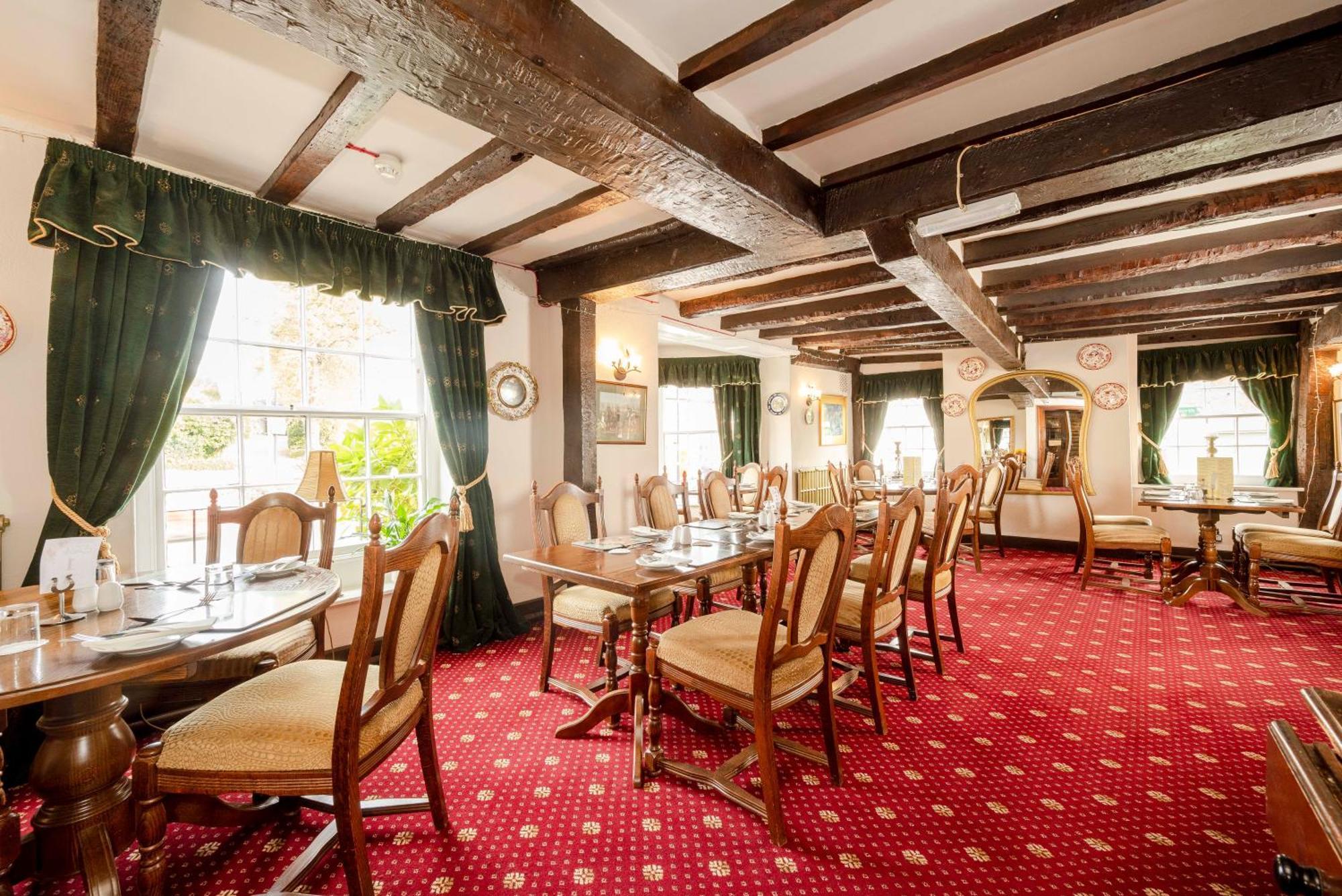 Gaskell Arms Hotel Much Wenlock Bagian luar foto